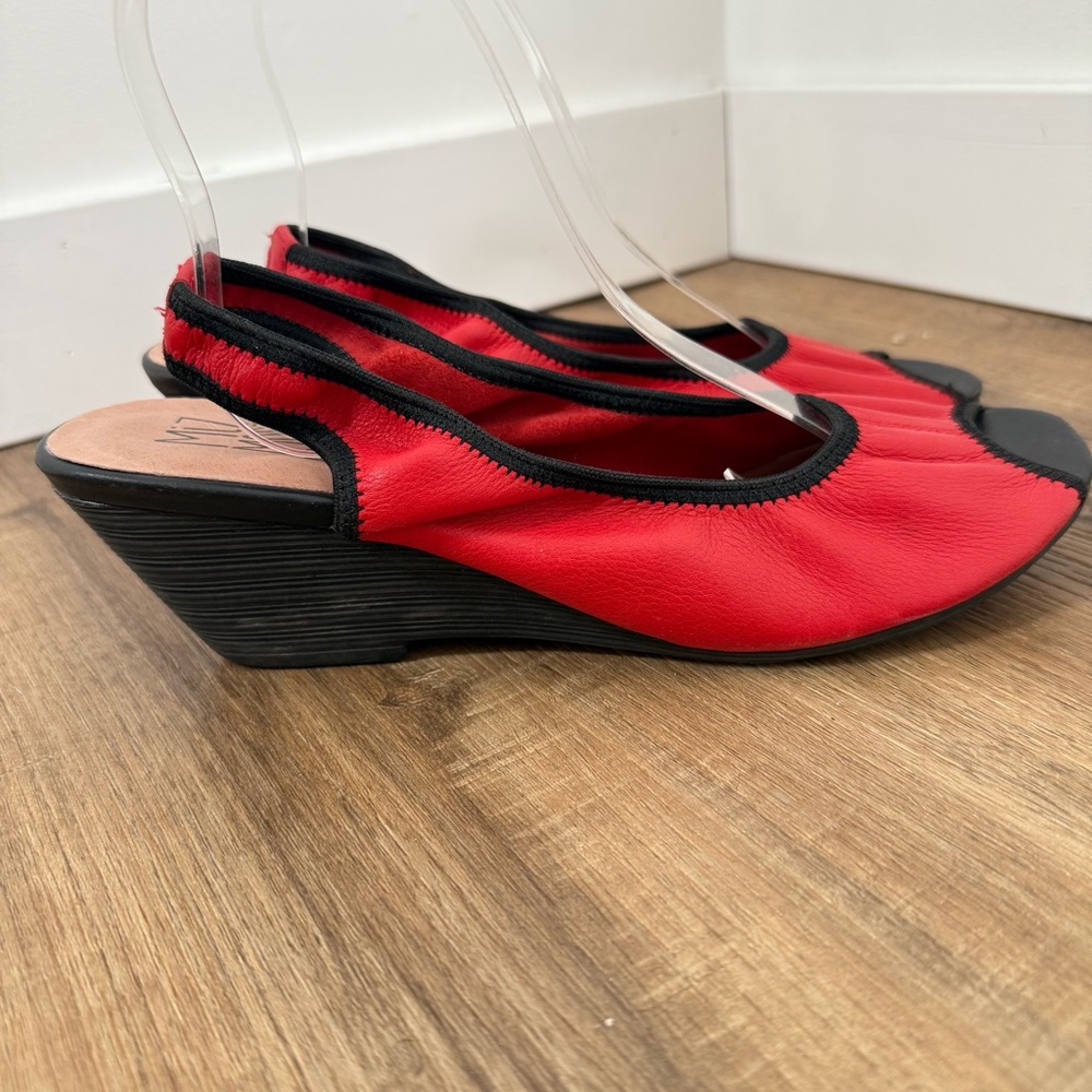 Miz Mooz Dory Red Slingback Wedges Peeptoe Pinup Feminine Rockabilly 9